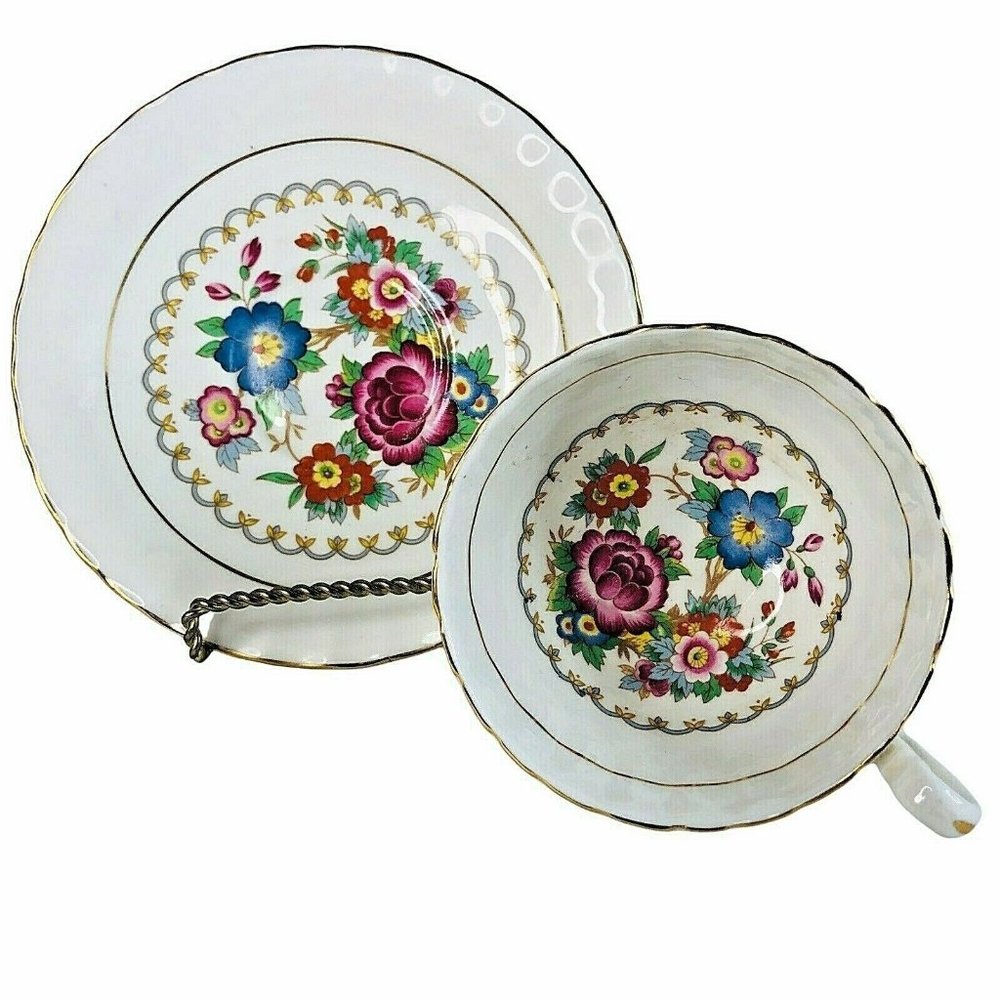 Aynsley Tea Cup & Saucer Floral Blue Burgundy Bone China Footed‎ Scallop Gold